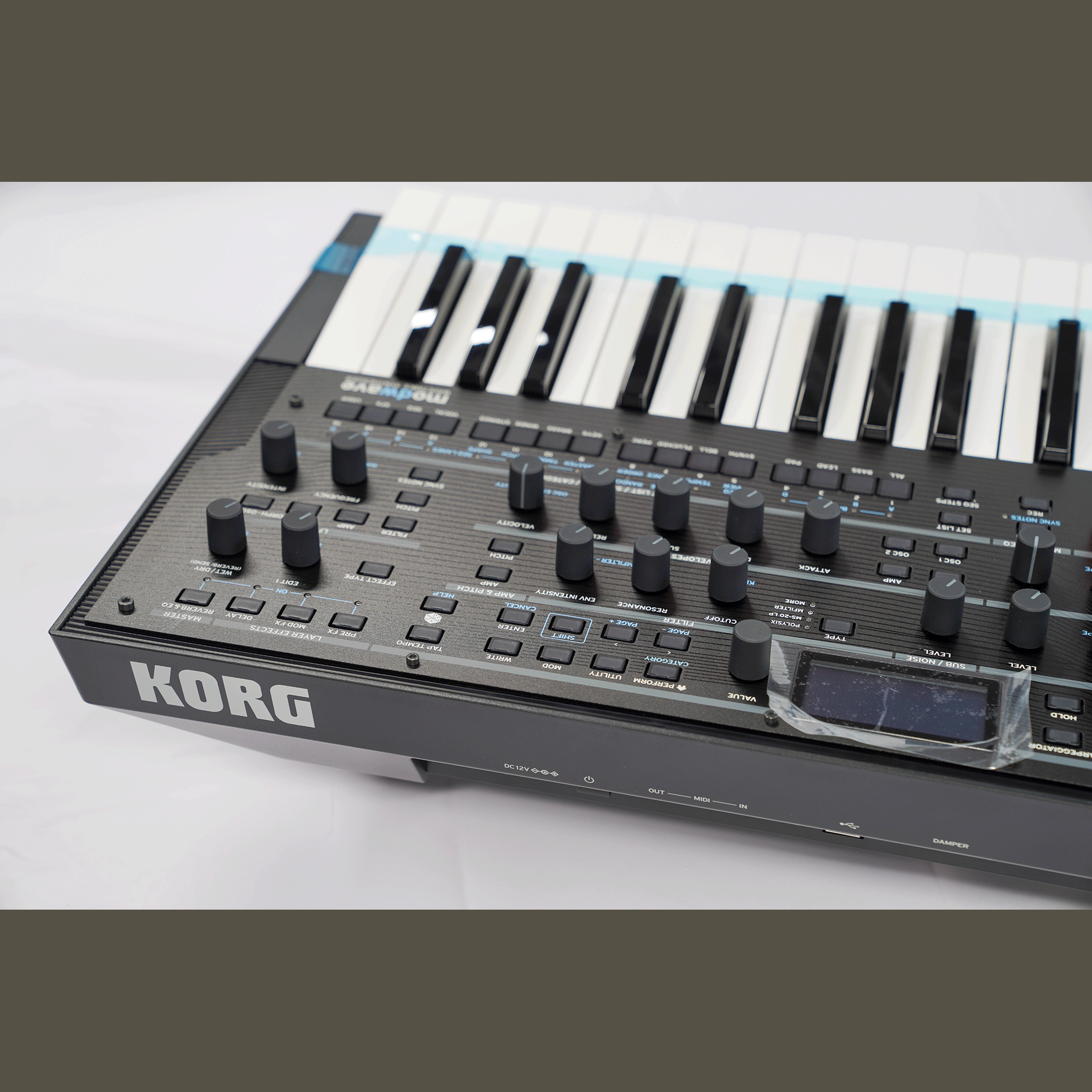 KORG 様々な特徴を持つモンスターシンセ！【MODWAVE】