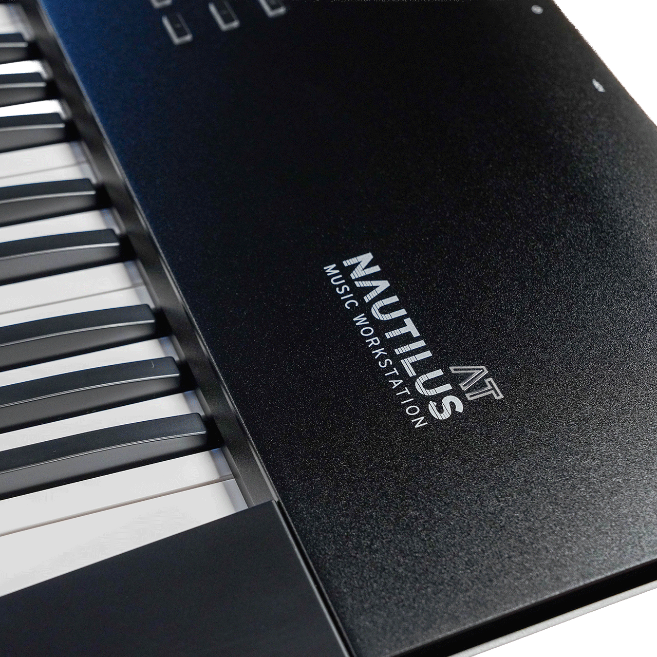 KORG フラグシップ・ミュージック・ワークステーション 【NAUTILUS-61 AT】