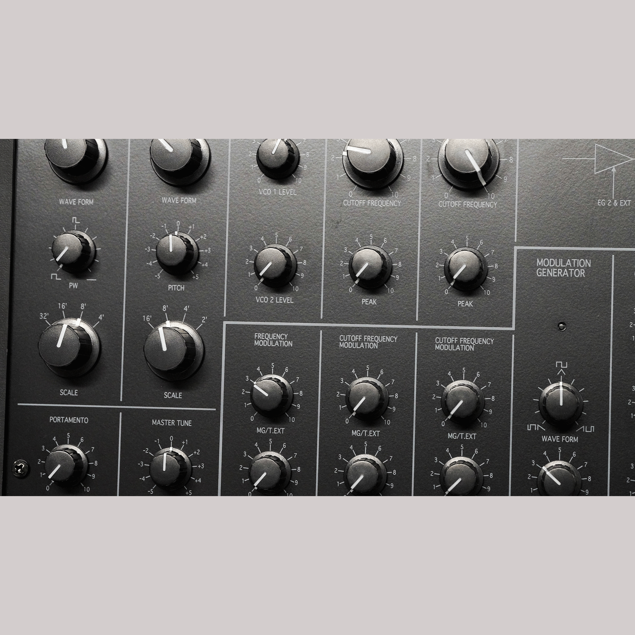 KORG 当時の回路を完全再現した、本物のアナログ・シンセサイザー【MS-20MINI】