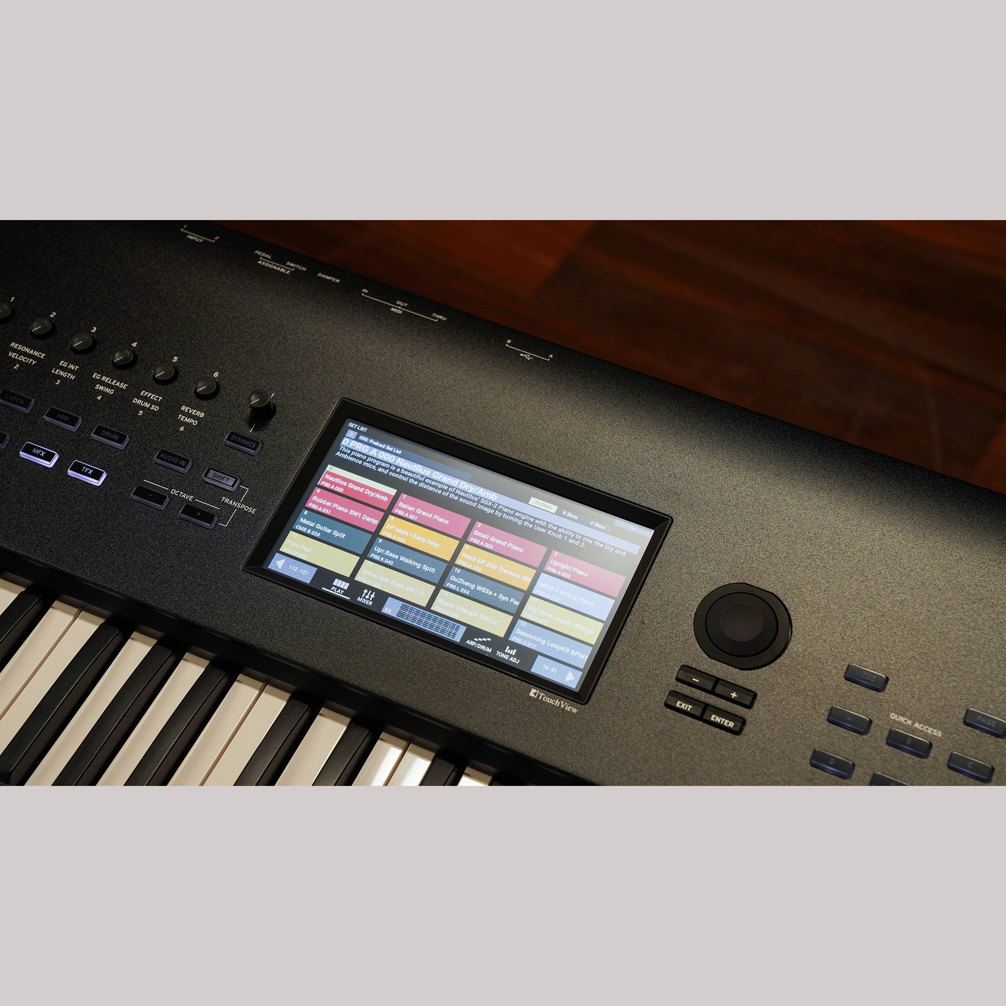 KORG 高品位サウンド！ミュージックワークステーション【NAUTILUS-61 AT】