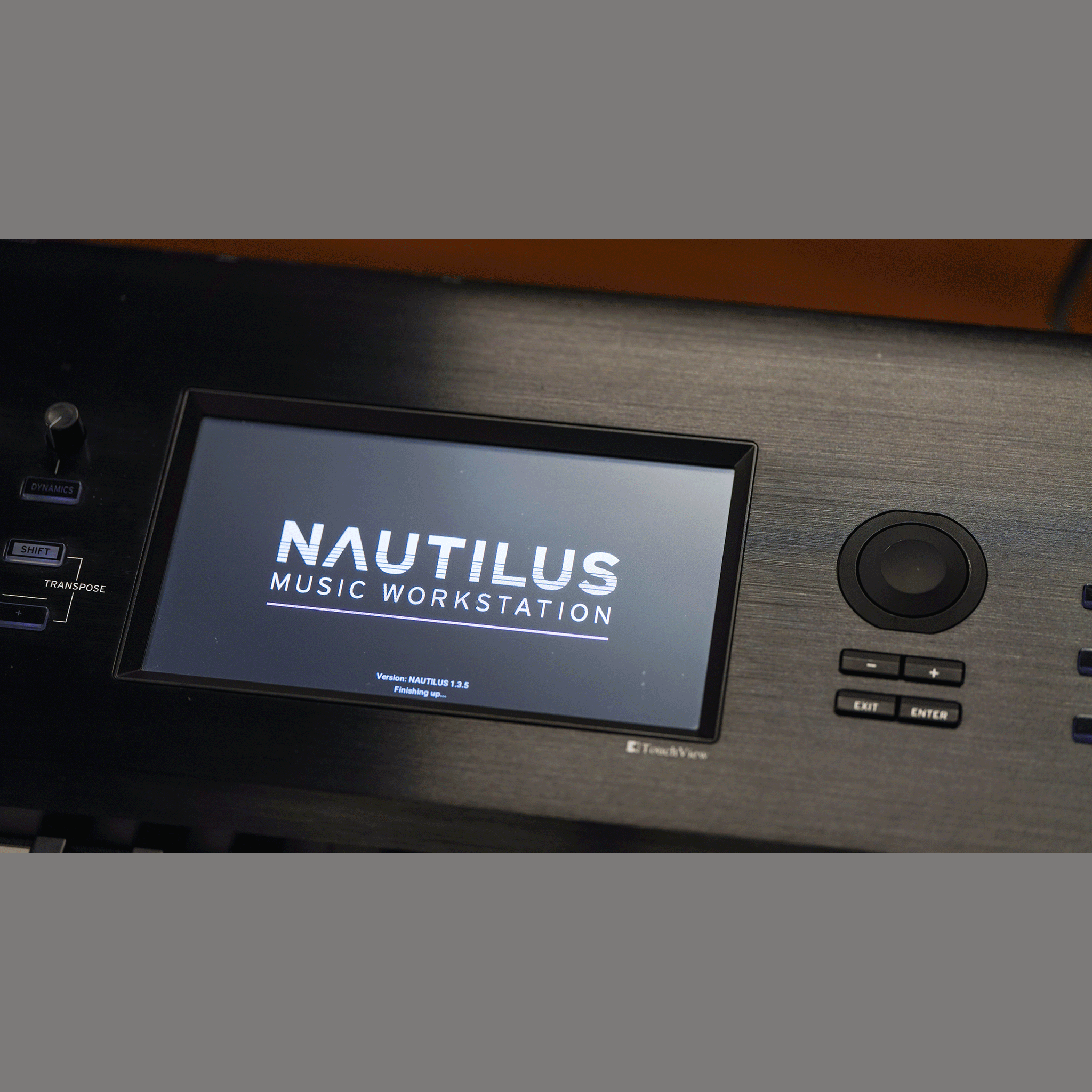 KORG キズあり特別プライス！ミュージックワークステーション【NAUTILUS-88】