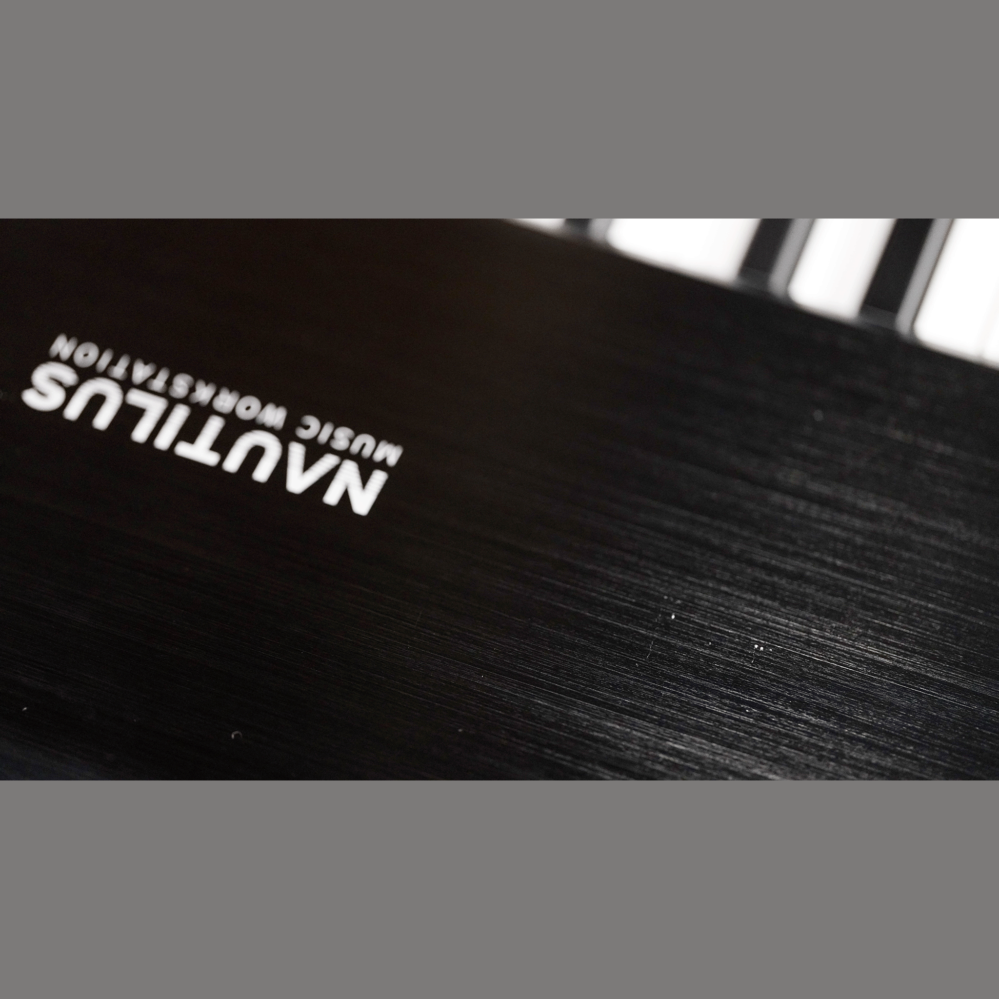 KORG キズあり特別プライス！ミュージックワークステーション【NAUTILUS-88】