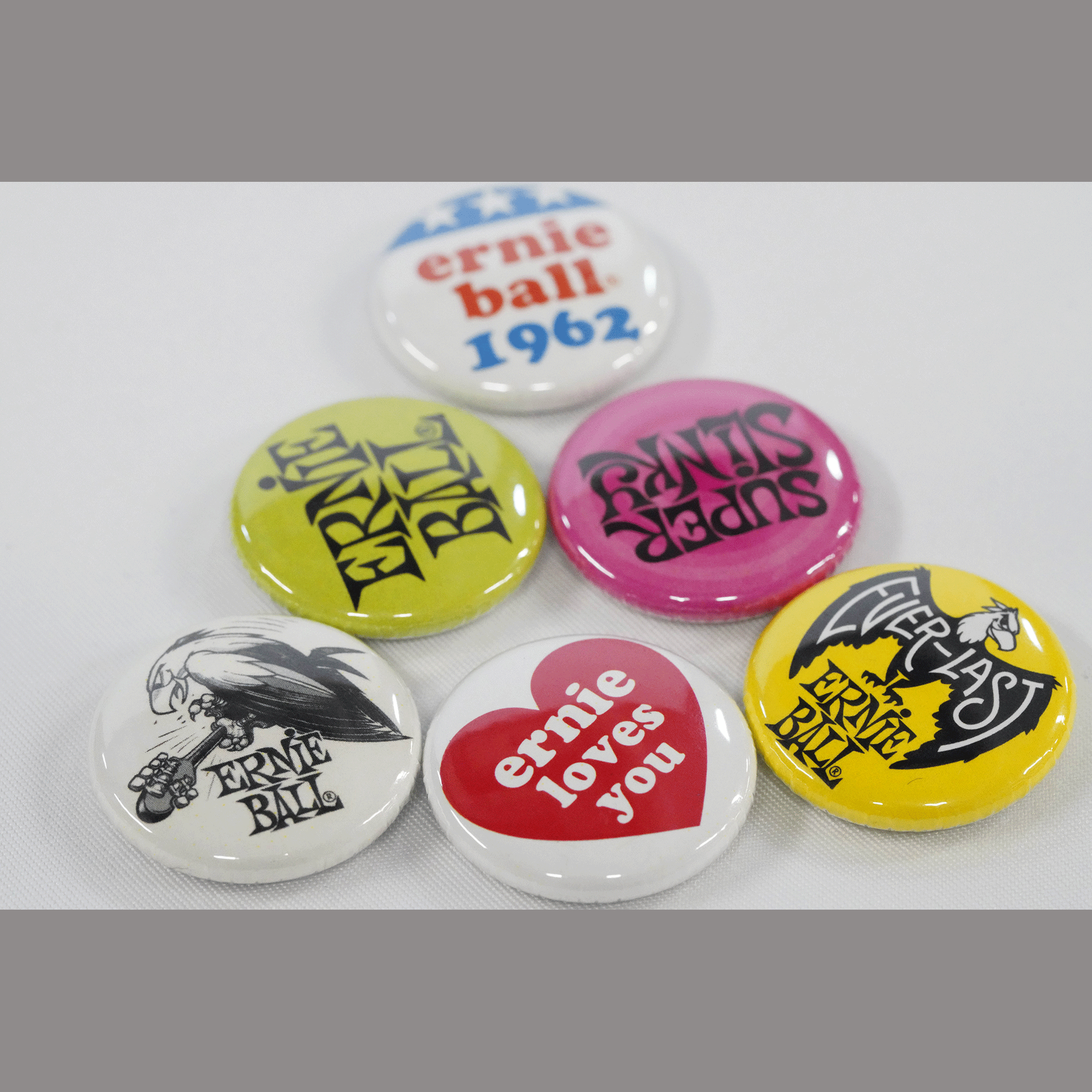 ERNIEBALL   おしゃれなピンバッジ！【ASSORT BUTTON 6 PACK】