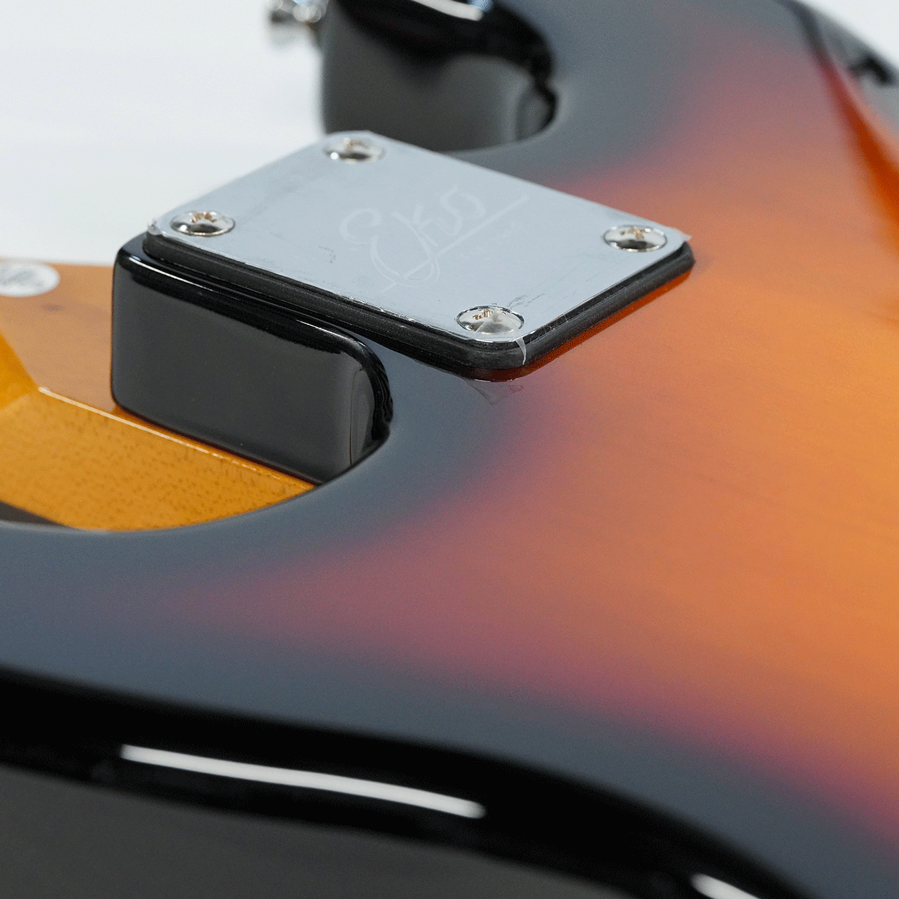 EKO 訳ありだからスペシャルプライス！シンプル＆風格漂う・スリーシングルP.U【EKO ST 300 SUNBURST】