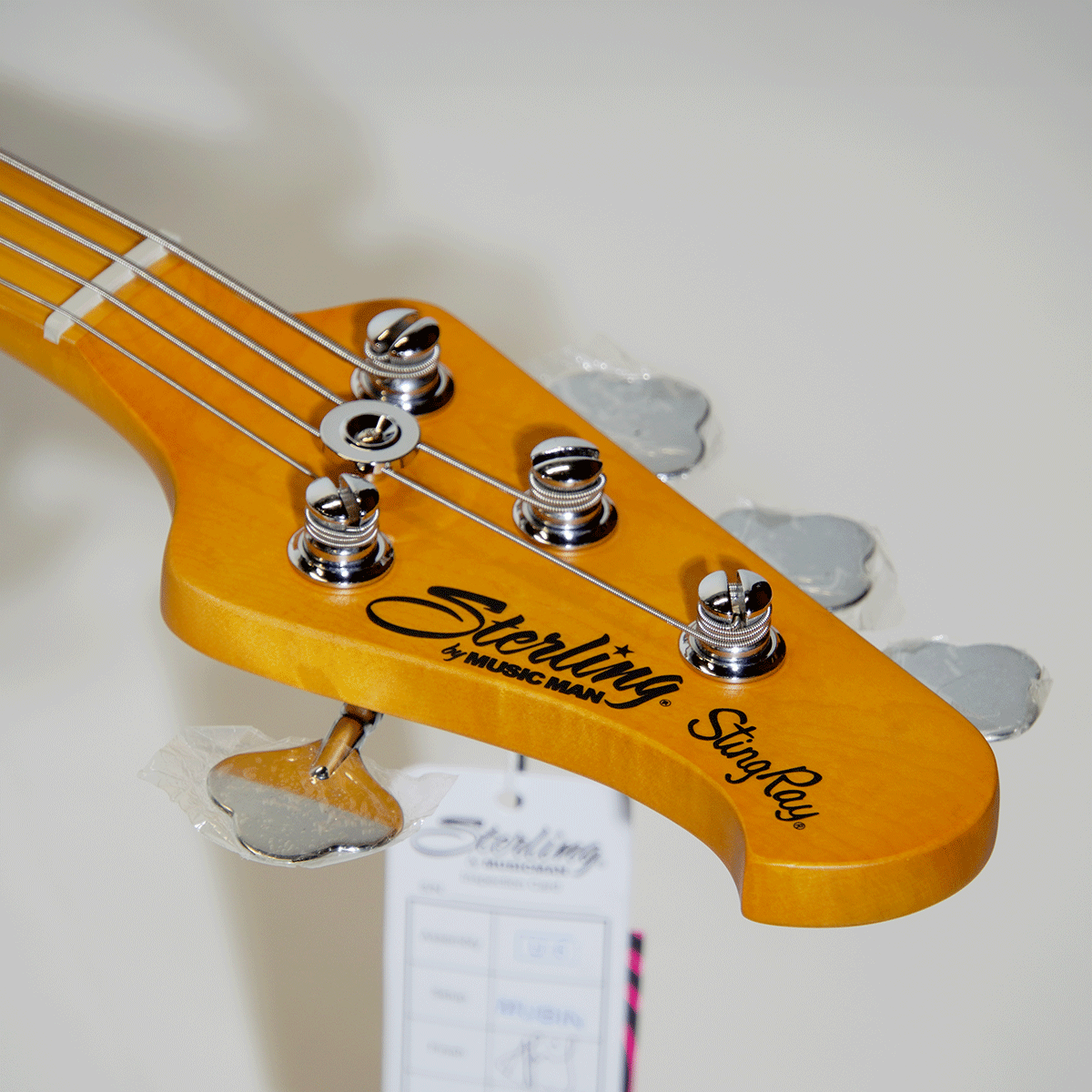 Sterling by Music Man エレキベース 【SUB Ray24 Olympic White】