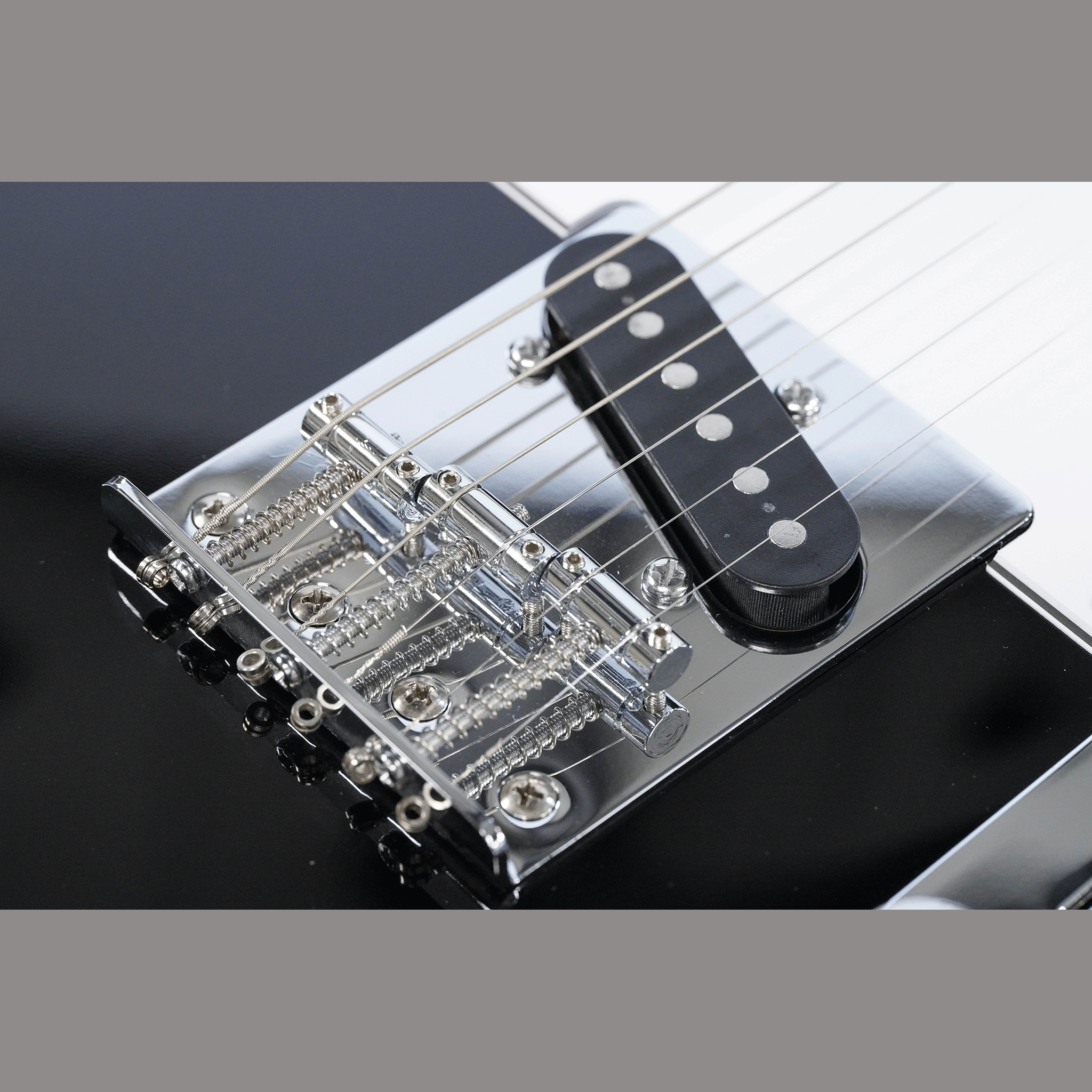 EKO シンプル・風格漂うテレキャスモデル【EKO TL 300 BLACK】