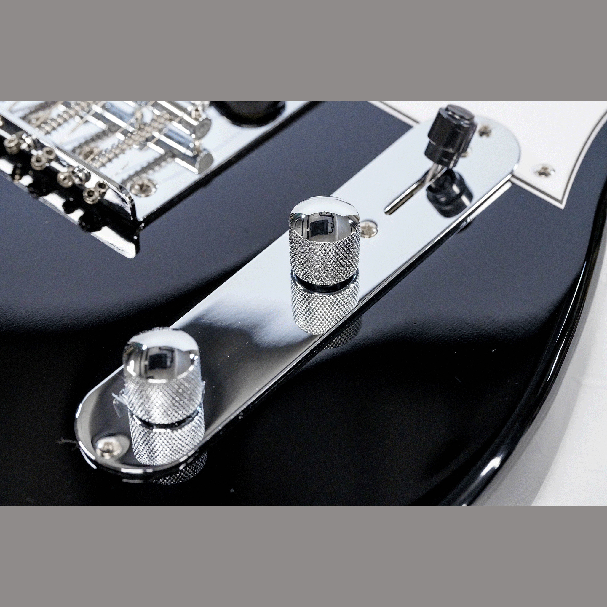 EKO シンプル・風格漂うテレキャスモデル【EKO TL 300 BLACK】