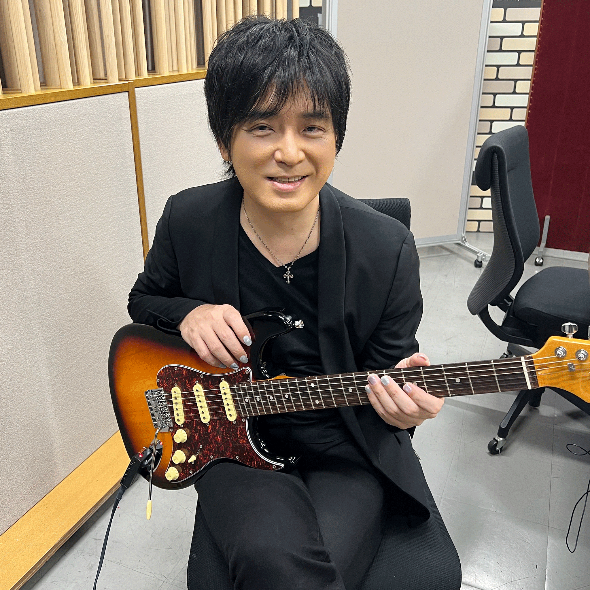 ＃押し弾きタイアップ！　＊EKO シンプル＆風格漂う・スリーシングルP.U【EKO ST 300 FIESTA RED】