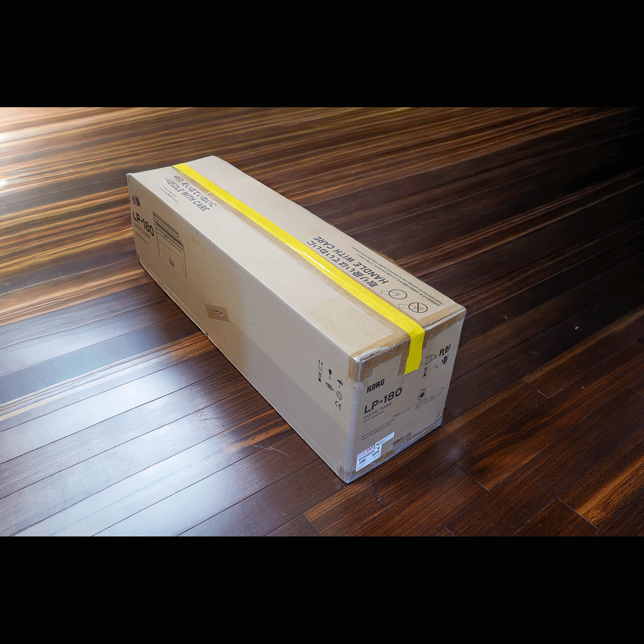 KORG シンプルでベーシックな電子ピアノ【LP-180 BK】