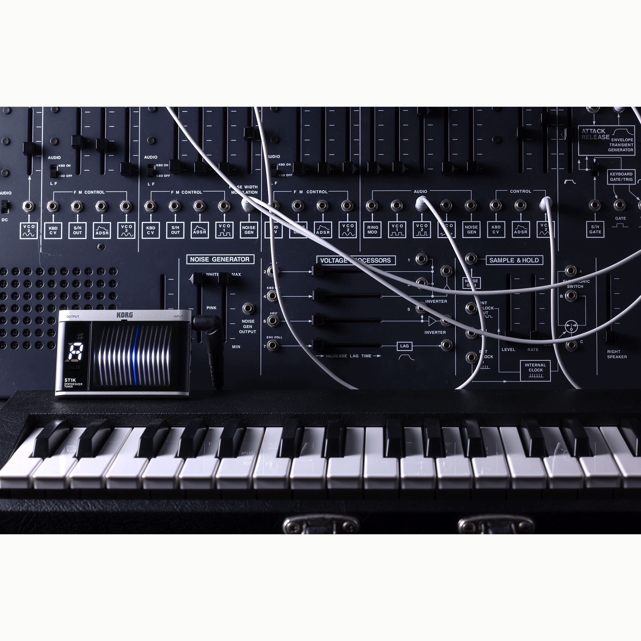 KORG アナログシンセ・ギター・ベース・チューナー【ST1K】 - OUTLET MUSIC SHOP｜コルグ公式アウトレットオンライン